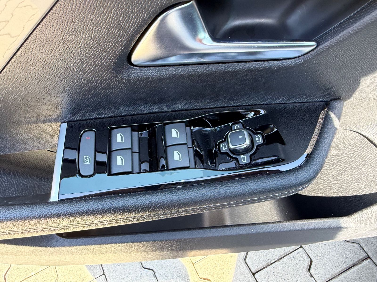 Fahrzeugabbildung Opel Astra 1.6 Hybrid°180 PS°GS Line°Kamera°Leder°LED