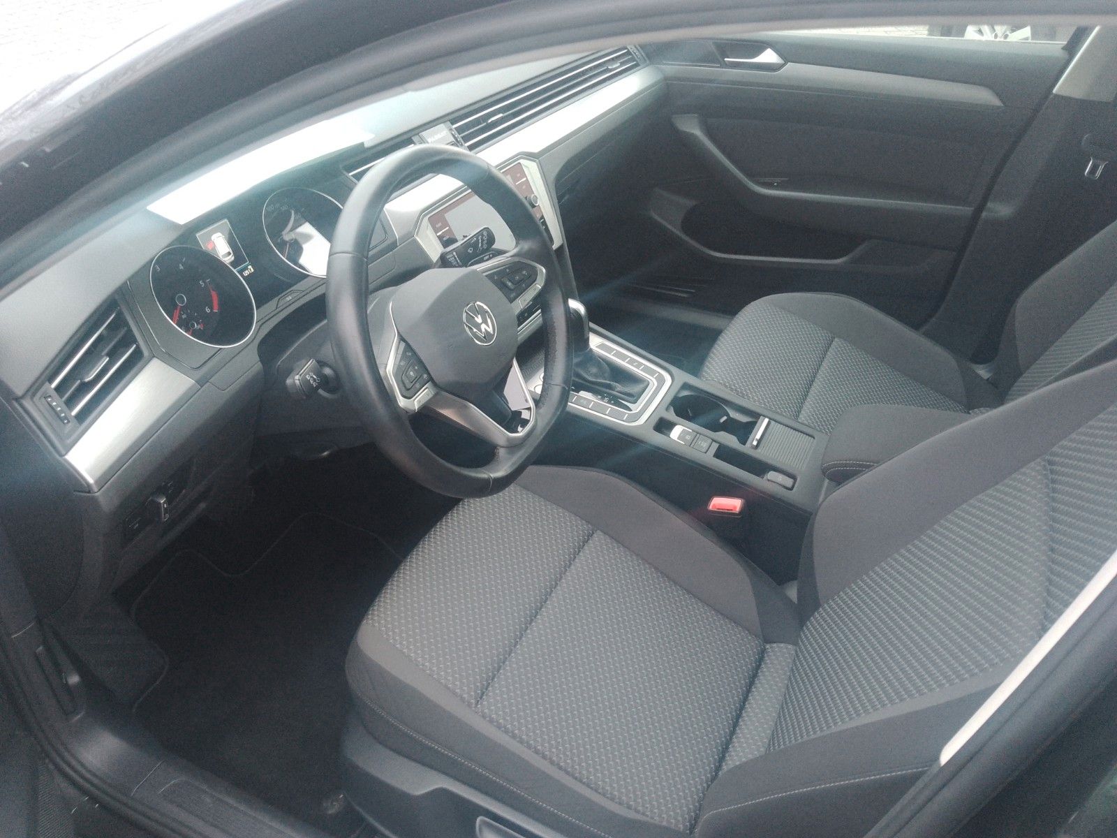 Volkswagen Passat Variant - Bild 11