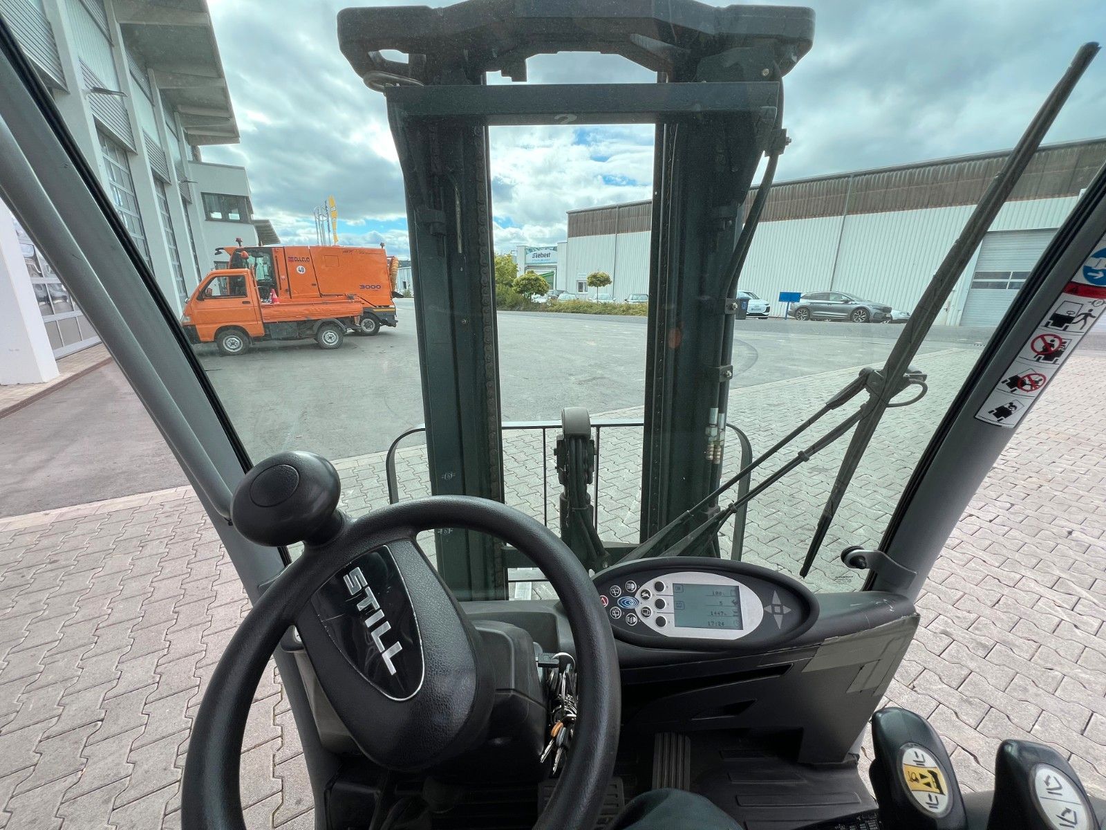 Fahrzeugabbildung Still RX 20-14 / Triplex: 4,3m / 1.447h / SS / 03.2020