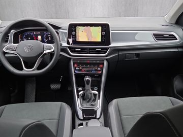Fahrzeugabbildung Volkswagen T-Roc Style 1.5 TSI DSG IQ.Light AHK Klima Navi