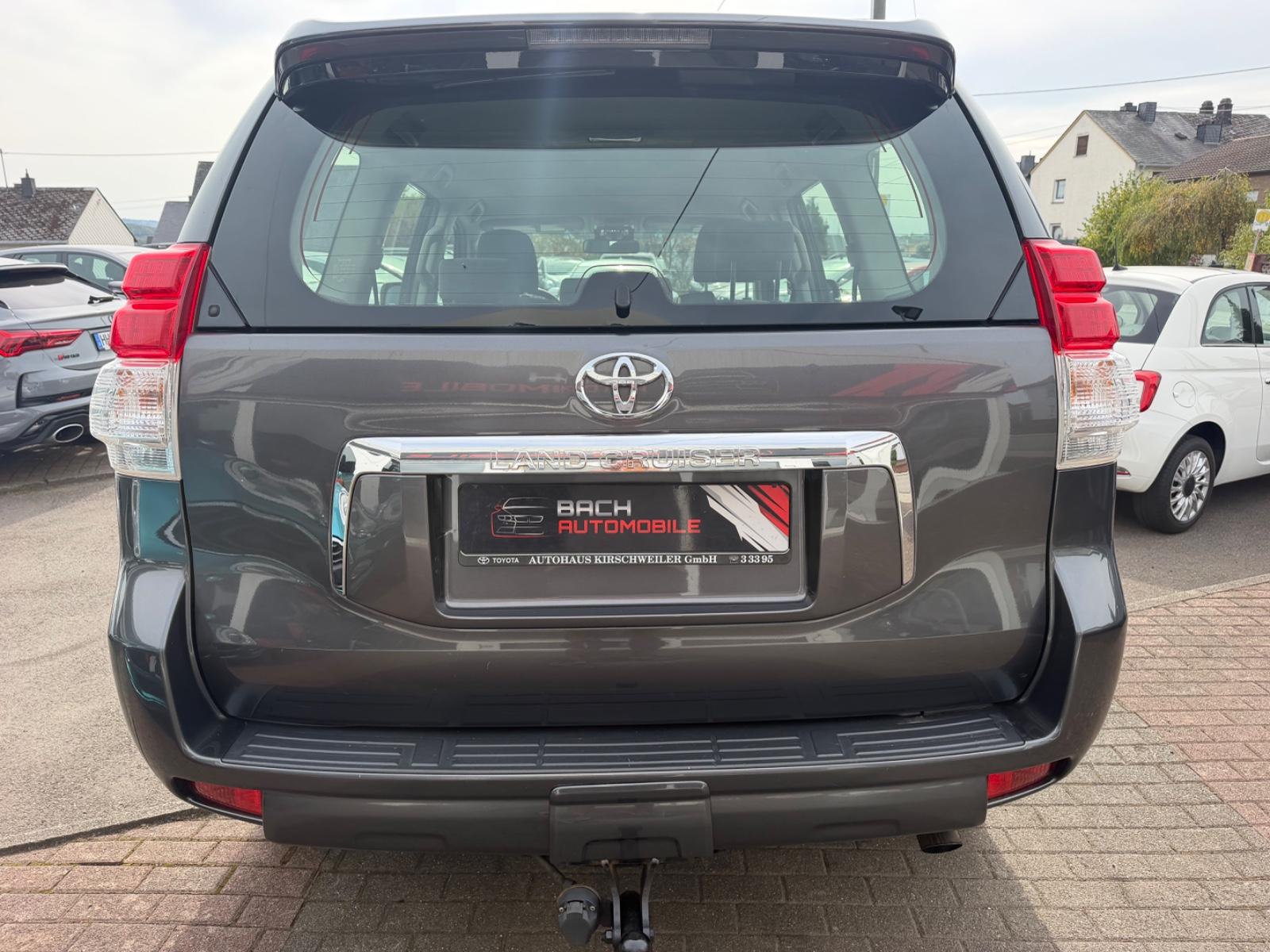TOYOTA LAND CRUISER 173CH - 4X4 - BVA - PACK SPORT - CARNET D'ENTRETIEN DISPONIBLE