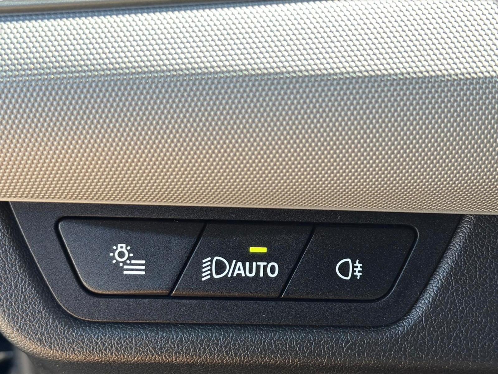 BMW Active 218i ATctive Tourer ACC KZU QI LED H&K Memory, миниатюра 20