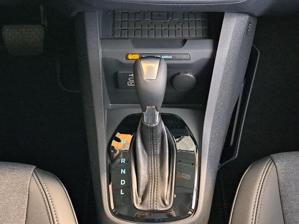 Fahrzeugabbildung Ford Tourneo Courier Active Automatik