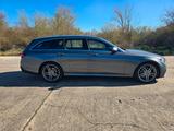Mercedes-Benz E 220 d T Autom. - - Mercedes-Benz E 220 in Halle