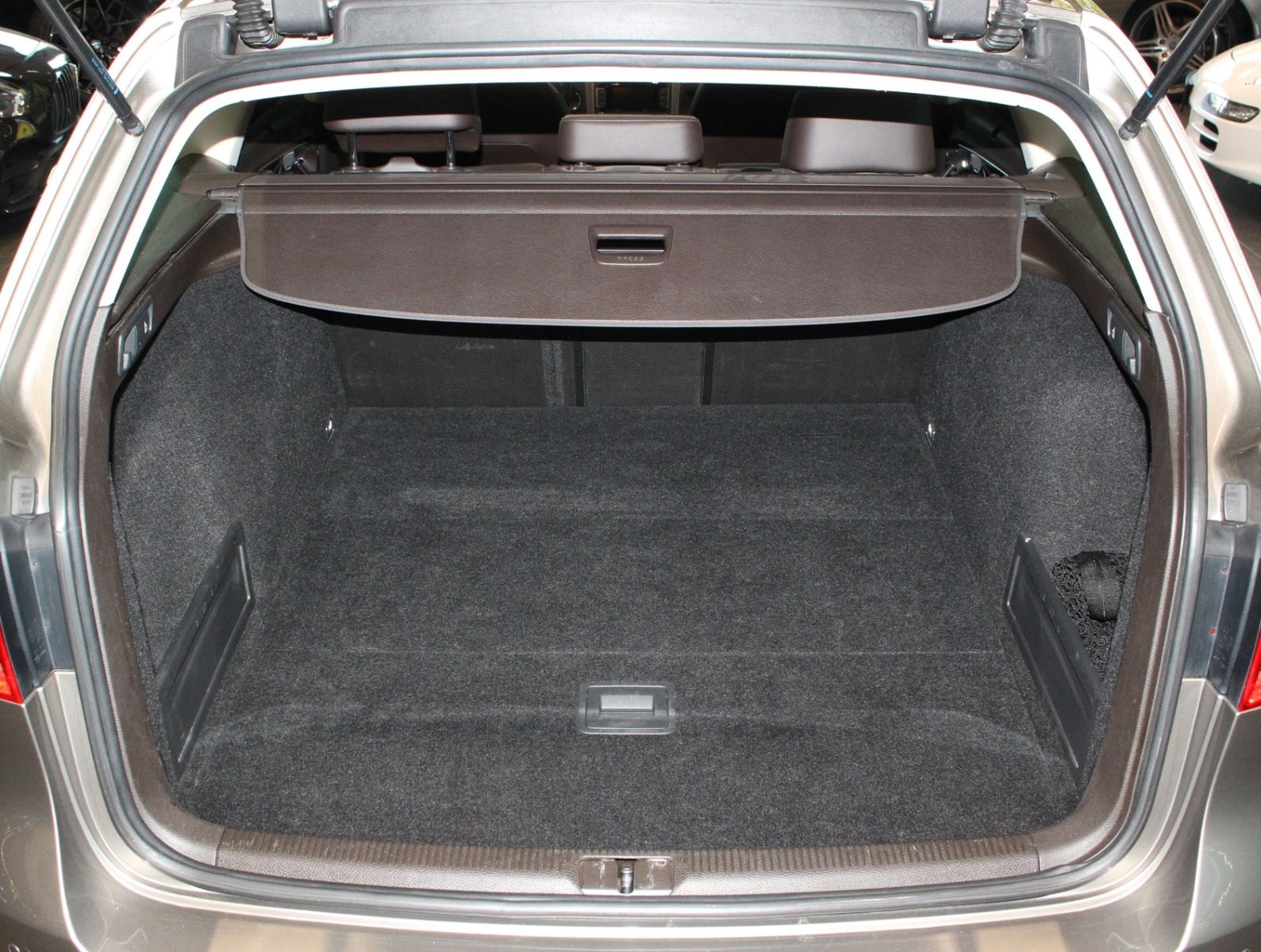 Fahrzeugabbildung Volkswagen Passat Highline BlueMotion Sitzklma+Pano+Massage