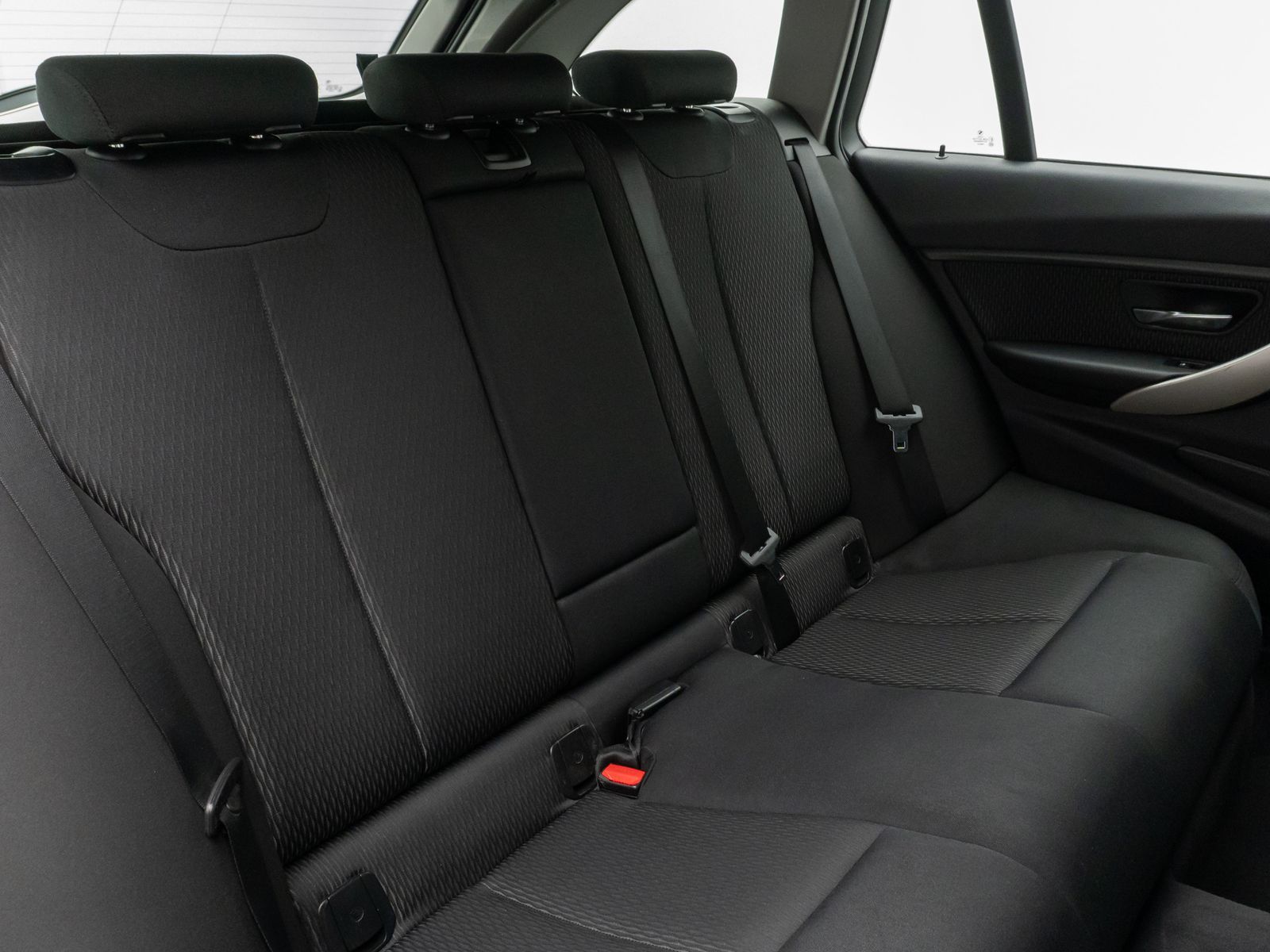 Fahrzeugabbildung BMW 320d Navi PDC Sitzhzg Xenon Geschwindigkeitsreg