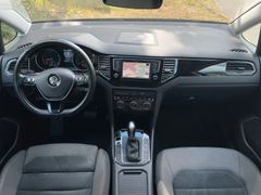 Fahrzeugabbildung Volkswagen Golf Sportsvan 1.4 TSI Highline *R-Line*Nav*AHK*