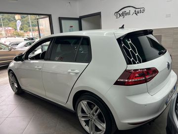 Volkswagen Golf - 5