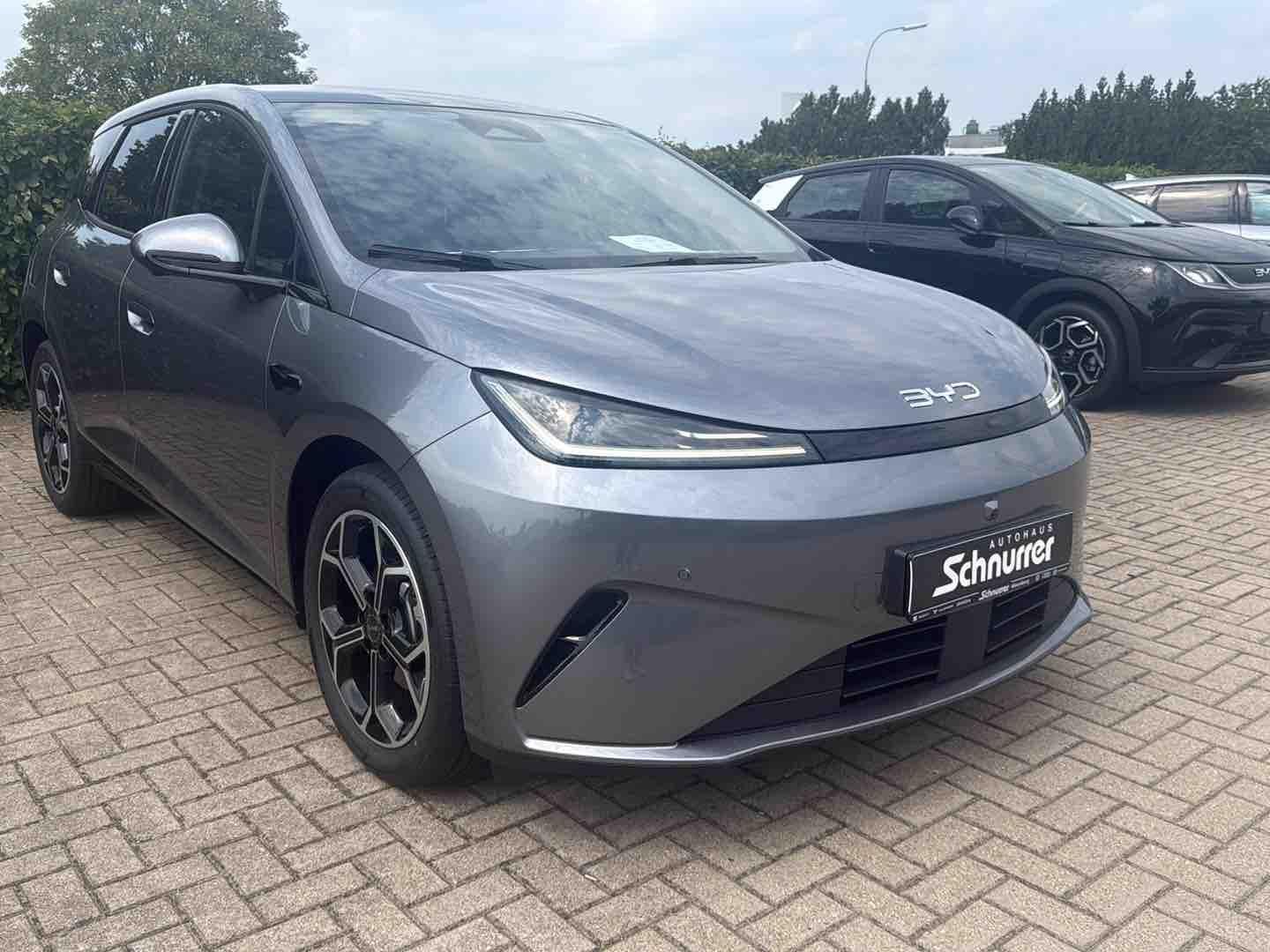 BYD DOLPHIN