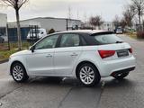 Audi A1 Sportback ambition*Navi*Xenon*SHZ* - Audi A1 mit Diesel-Antrieb: Limousine