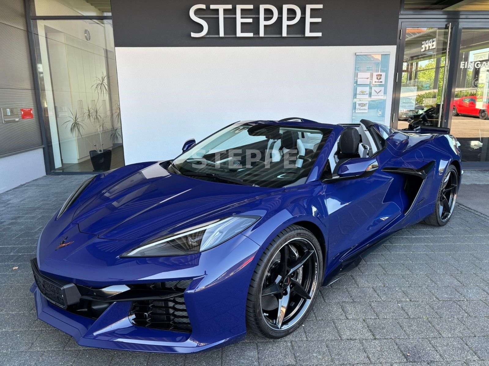 Corvette C8 E-Ray 3LZ Convertible EU-Mod Herst.Garantie