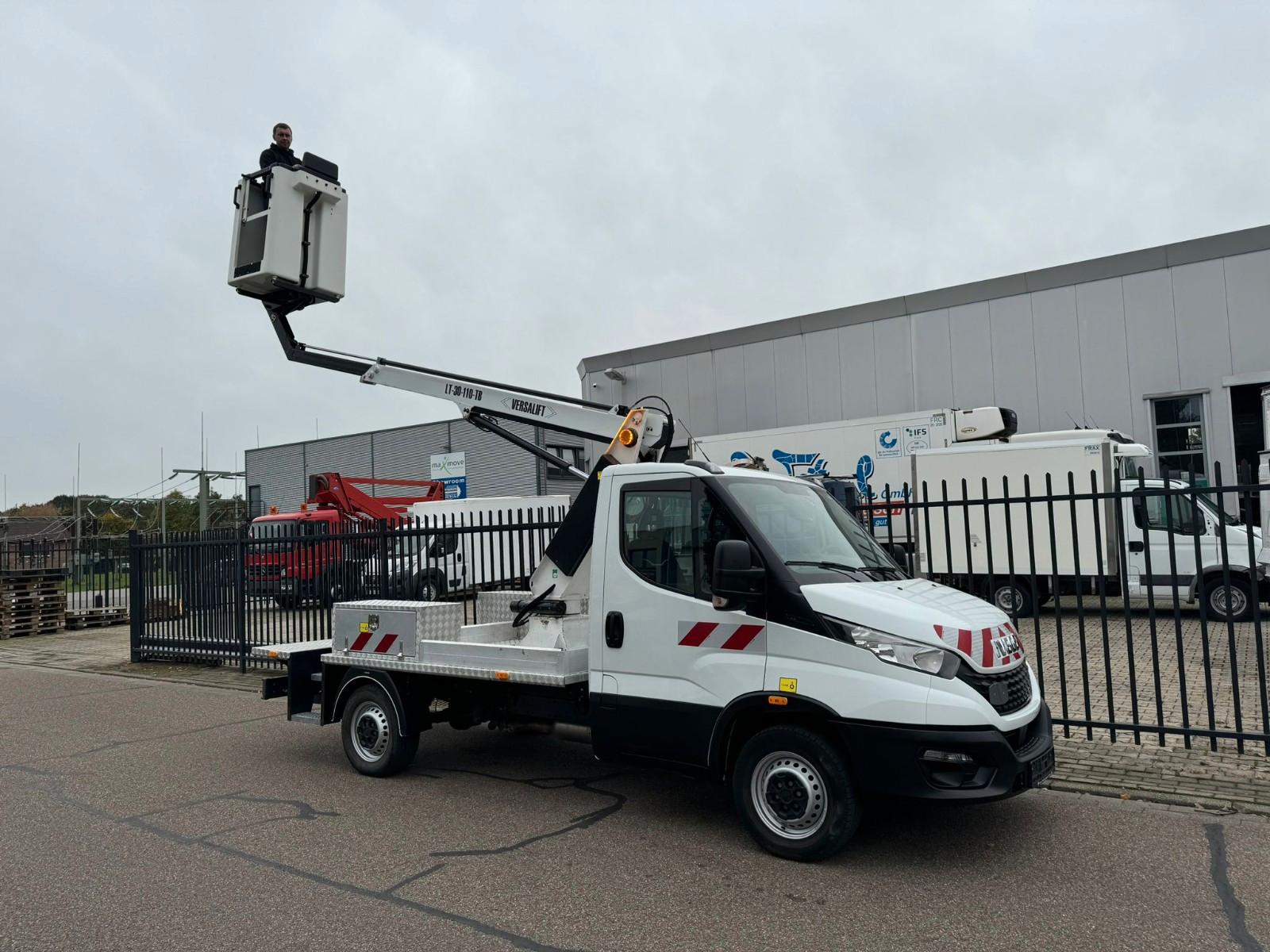 Iveco Daily 35S14 Hubarbeitsbühne Versalift 11,2 Meter
