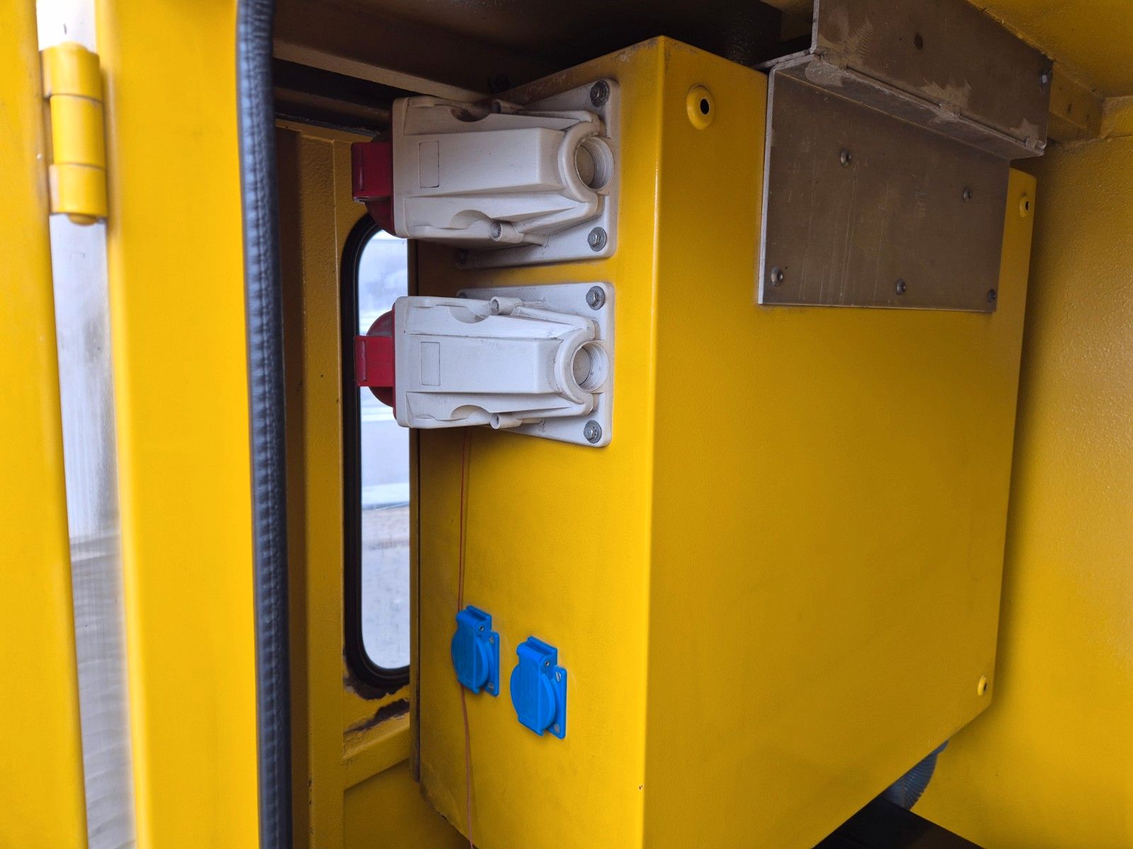 Fahrzeugabbildung Andere Polyma LA0400185T68W Lichtmastanhänger