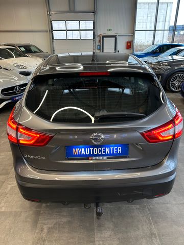 Nissan Qashqai Acenta 4x4 *AHK*Kamera*Navi*