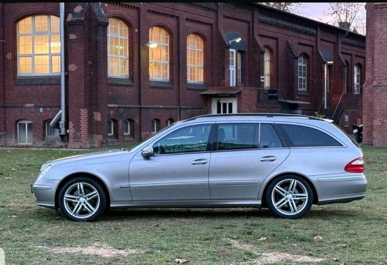 Mercedes-Benz E320 2004 — photo 6