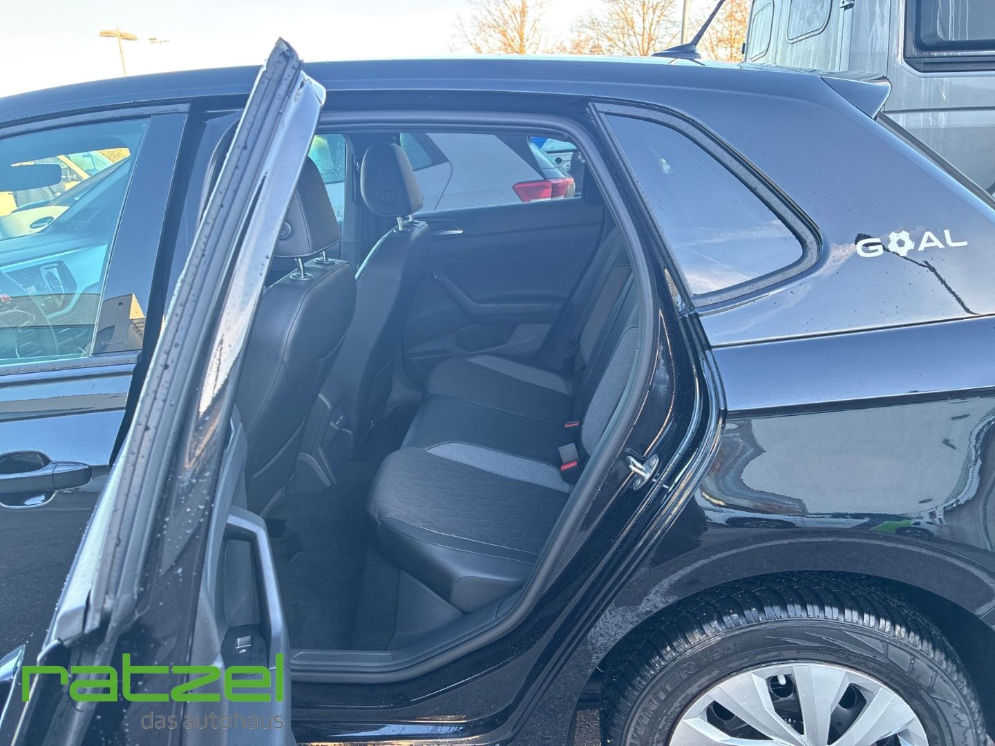 Fahrzeugabbildung Volkswagen Polo Goal 1.0 TSI DSG Navi Rückfahrkamera LED Tr