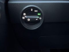 Fahrzeugabbildung Volkswagen T-ROC 1.0 TSI  DAB PDC SH CLIMATRONIC START/STOP
