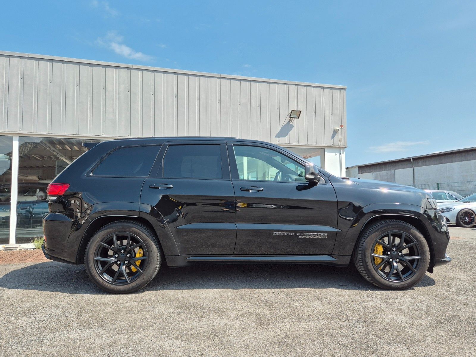 Fahrzeugabbildung Jeep Grand Cherokee Trackhawk/1A Historie/Gasanlage