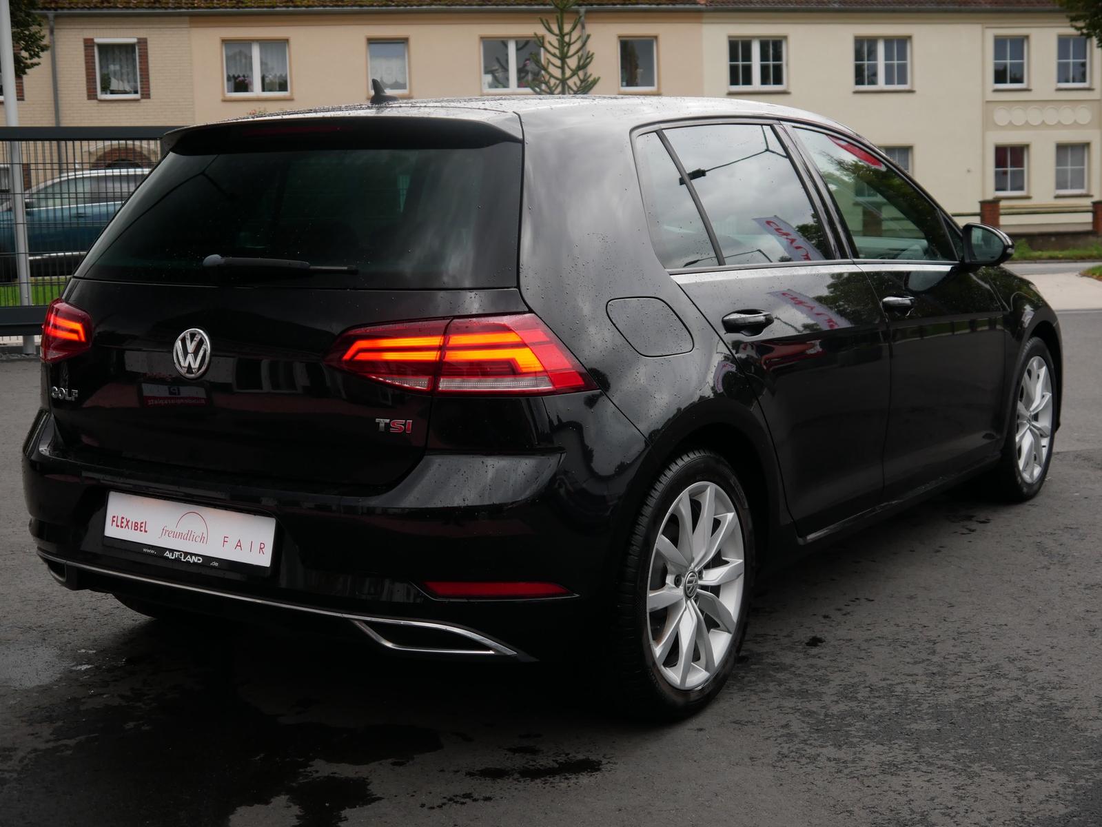 Volkswagen Golf VII 1.5 TSI Highline Navi ACC Kamera PDC