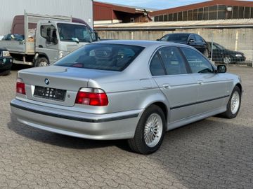 BMW 523 - 7