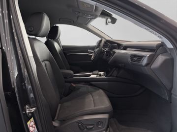 Audi Q8 e-tron - 4