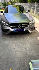 Mercedes-Benz E 300 d T Autom. - - Mercedes-Benz E 300 in Karlsruhe