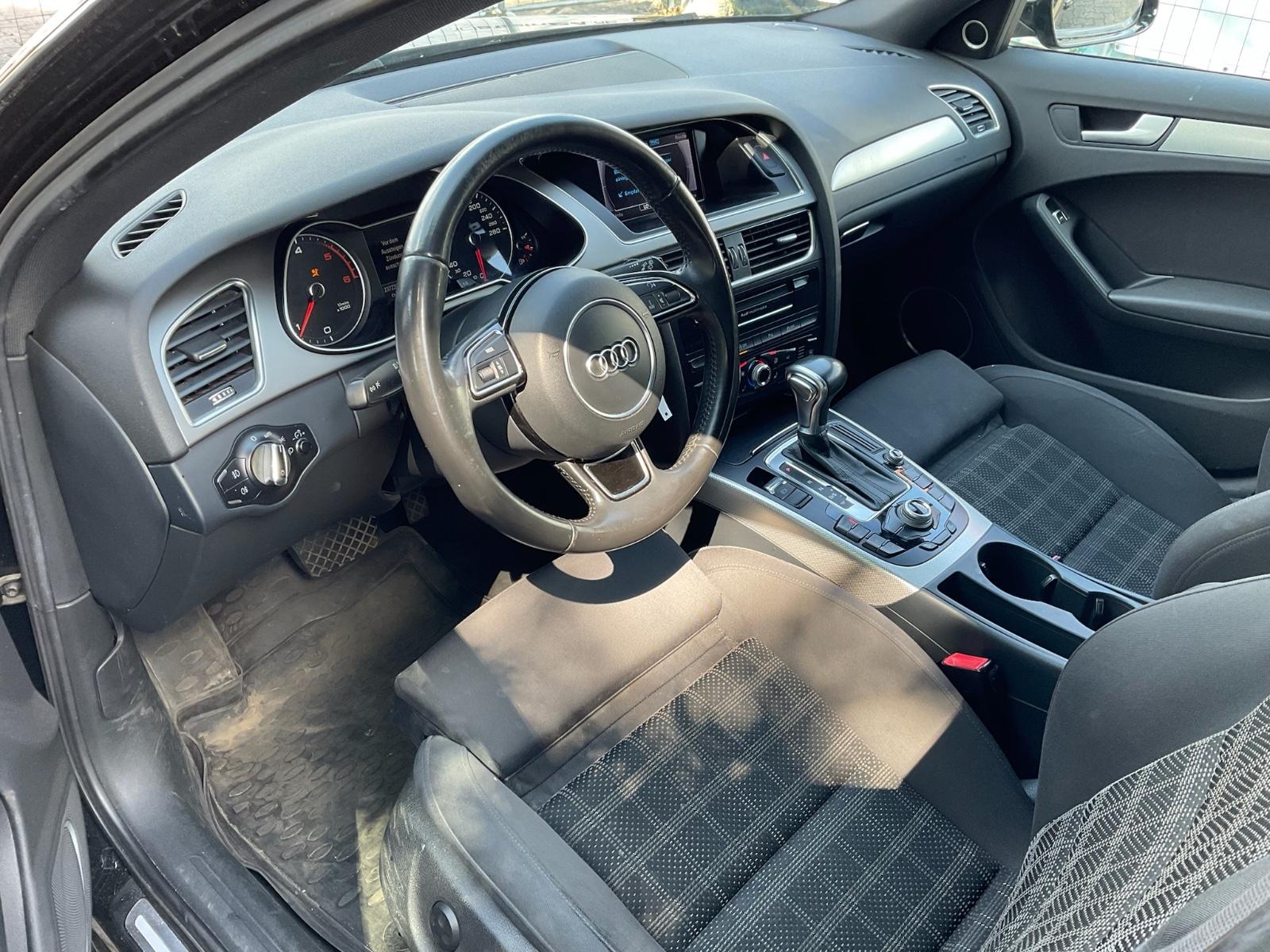 Audi A4 2014 — photo 12