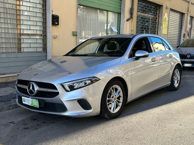 Mercedes-Benz MERCEDES-BENZ A 180 d Automatic Business Extra -