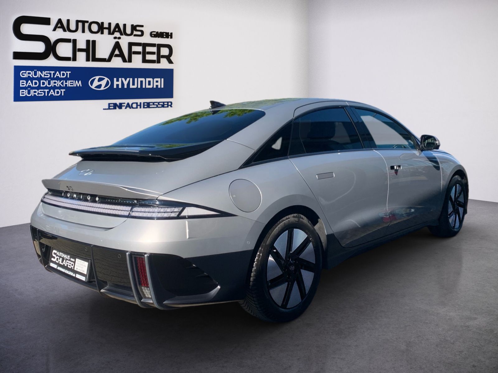 Fahrzeugabbildung Hyundai IONIQ 6 Uniq 77,4 kWh Elektro 4WD