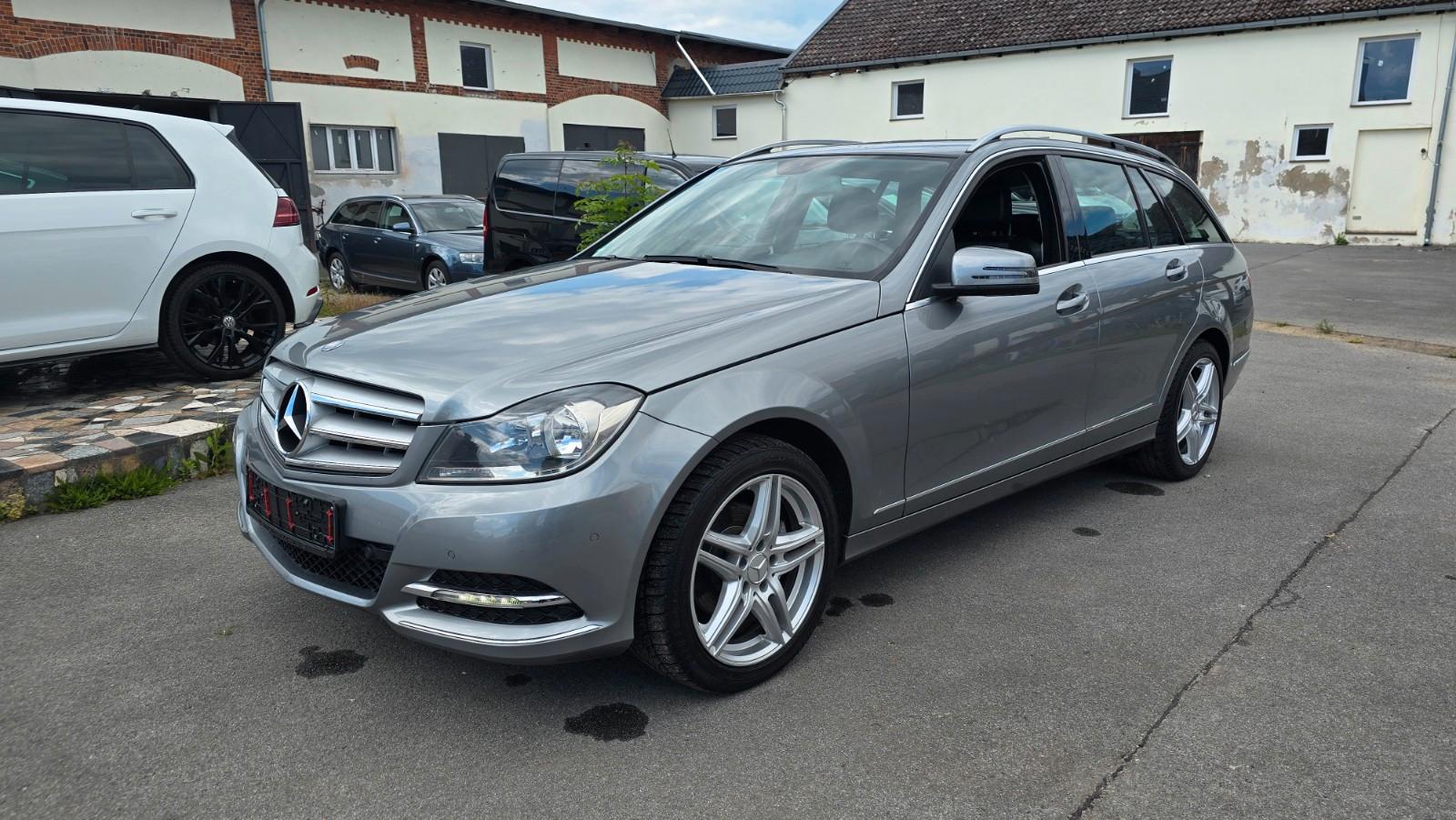 Mercedes-Benz C 180 T BlueEFFICIENCY AVANTGARDE