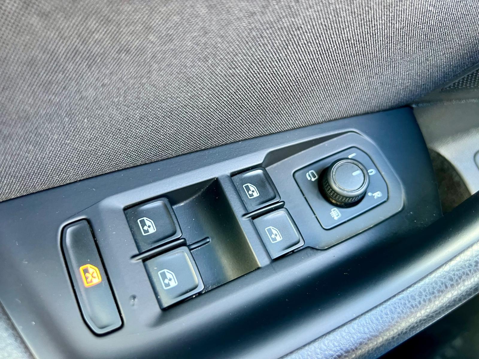 Volkswagen Passat 1.5 TSI CARPLAY NAVI AAC GZJR SHZ, миниатюра 16