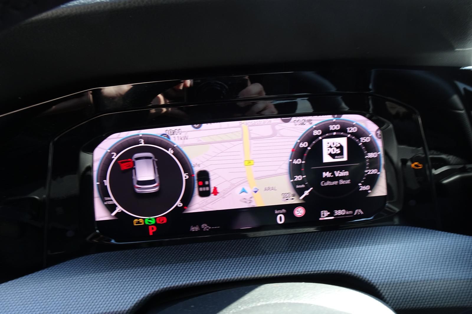 Fahrzeugabbildung Volkswagen Golf VIII Lim. 2.0 TDI 110kW DSG LED Sportfahrw
