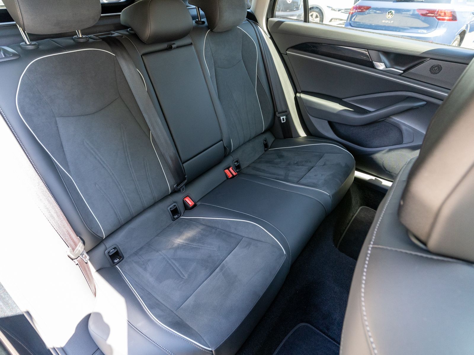 Volkswagen Passat Variant - Bild 8