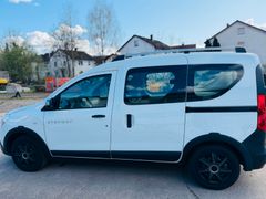 DACIA Dokker Stepway*AHK*LPG*SCHECKHEFT*Navi*Kamera