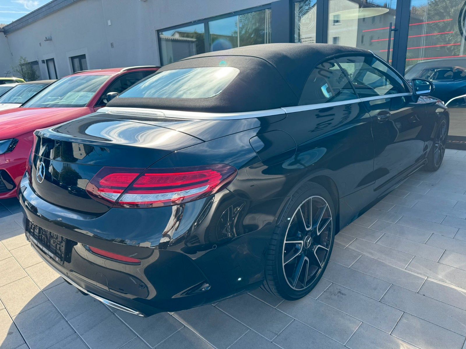 Fahrzeugabbildung Mercedes-Benz C 300 Cabrio AMG-Line