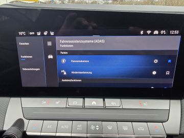 Bild 16 Opel Astra GS ST AT8/NAVI/SHZ+LHZ/PDC vo+hi+360Cam/LE