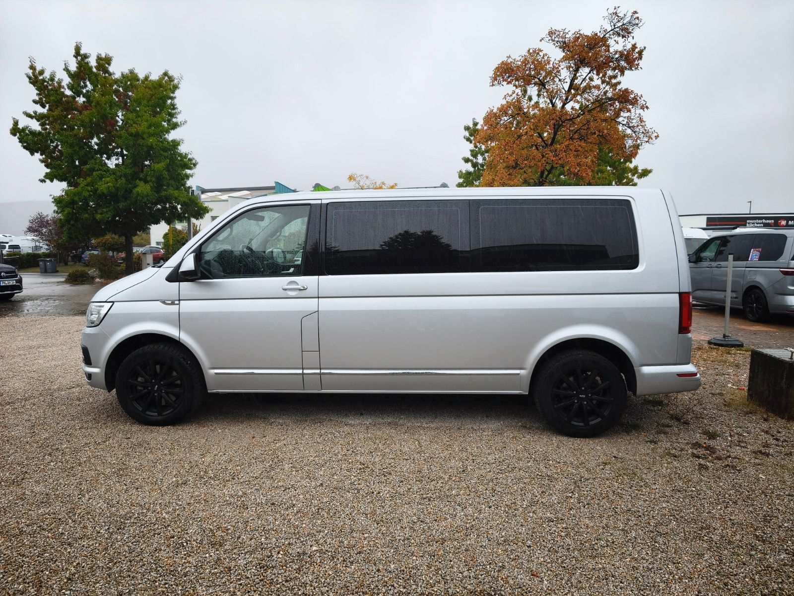 Fahrzeugabbildung Volkswagen Caravelle DSG Lang Comfortline