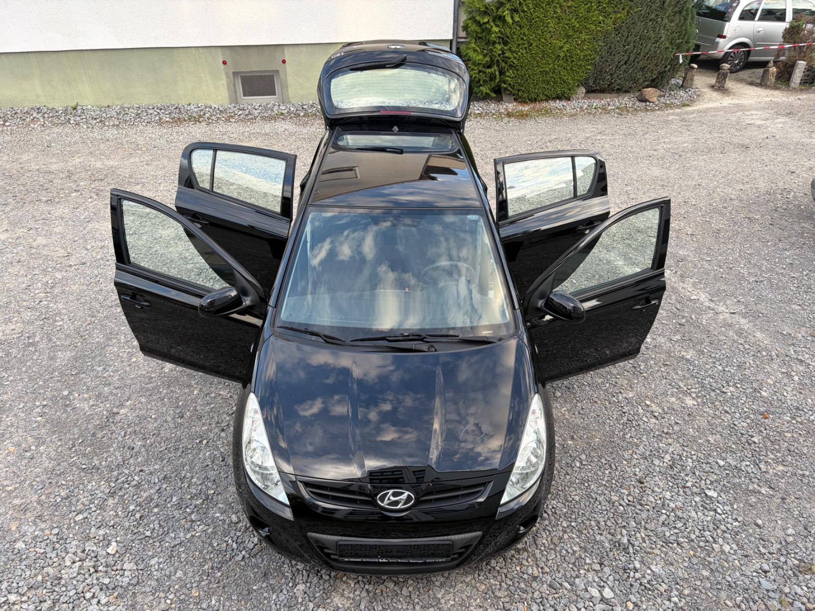 Hyundai i20 FIFA WM Edition**1.HAND**EURO 5**KLIMA**TÜV*