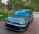 Volkswagen Golf 2.0 TSI DSG 4MOTION BMT R Variant R - mit Benzin-Antrieb: Kombi, 2.0