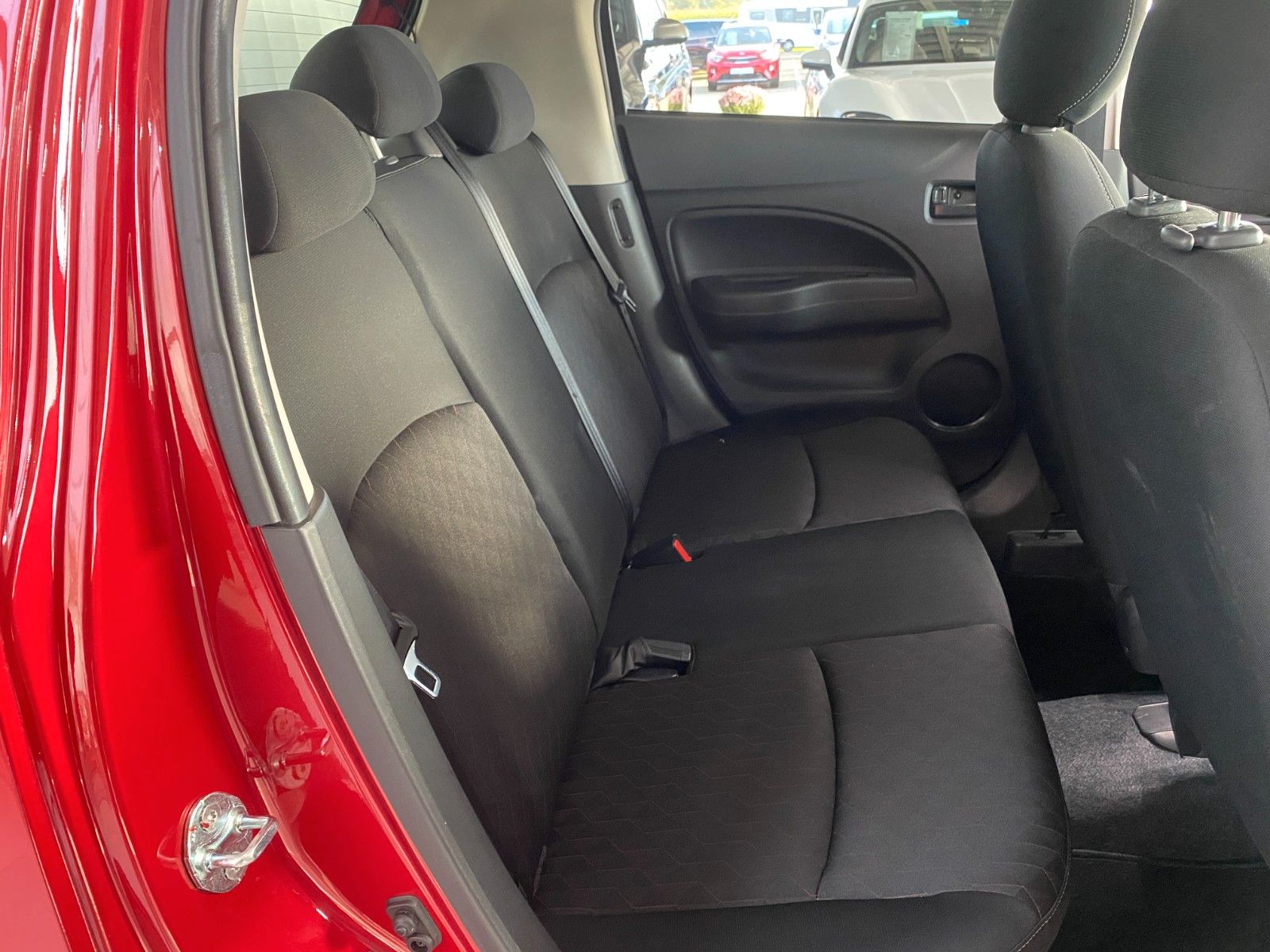 Fahrzeugabbildung Mitsubishi Space Star 1,2 Select Plus + Kamera Tempomat Top