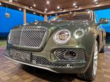 Bentley Bentayga 6.0 W12 - Bentley: Geländewagen