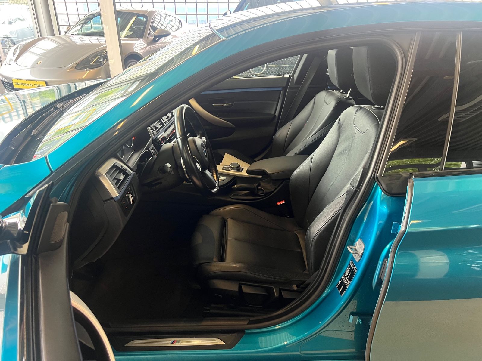 Fahrzeugabbildung BMW 4 Gran Coupe 430 i M Sport*Rocksblau
