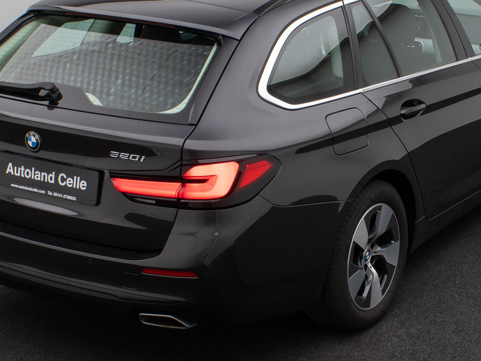 Fahrzeugabbildung BMW 520i DAB WLAN CockPitProPDC Sitzhzg LED Alarm