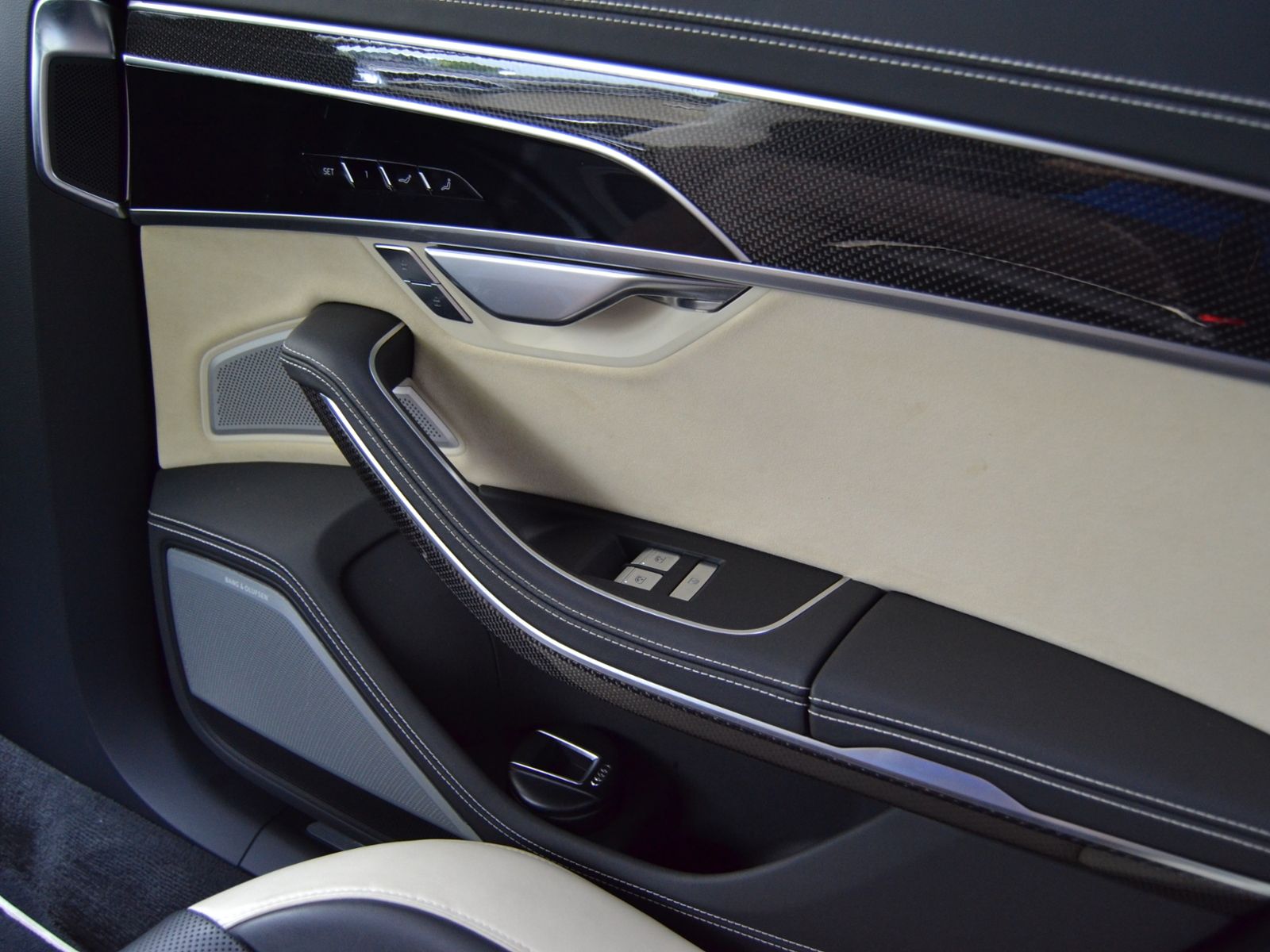 S8 4.0 TFSI 787 PS VOLL MTM NP:248.263 AHK/21-ZO