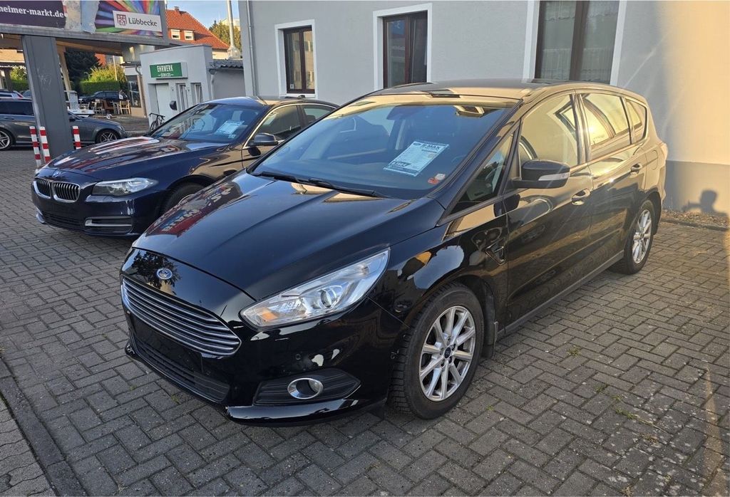 Image of Ford S-Max