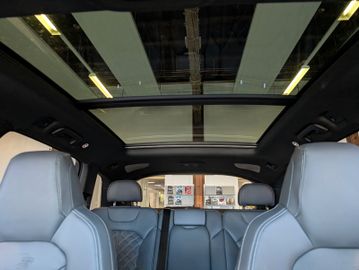 Audi Q7 50 TDI quattro S line