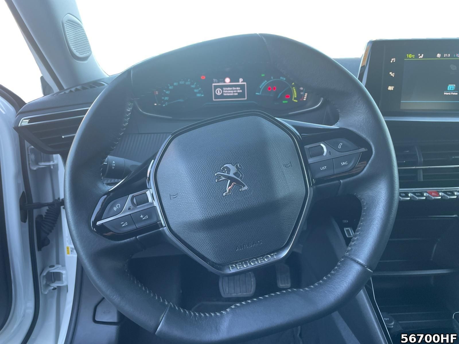 Fahrzeugabbildung Peugeot e-2008 Active*SITZHZG*PDC HI+CAM*CARPLAY*
