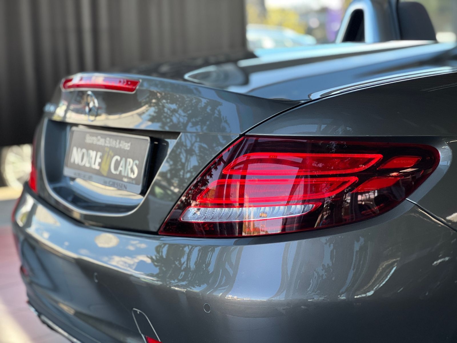 Fahrzeugabbildung Mercedes-Benz SLC 200 LED LEDER NAV SHZ PDC 18"
