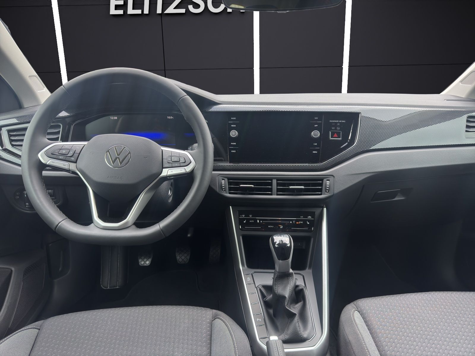 Fahrzeugabbildung Volkswagen Polo Life WR SH