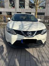 Nissan Qashqai 1.6  - Nissan Qashqai mit Diesel-Antrieb: Limousine, Automatik